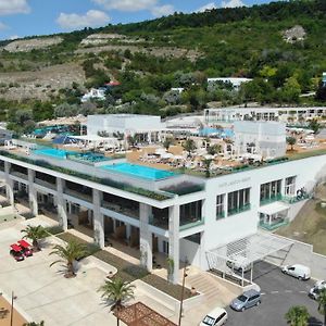 White Lagoon Resort